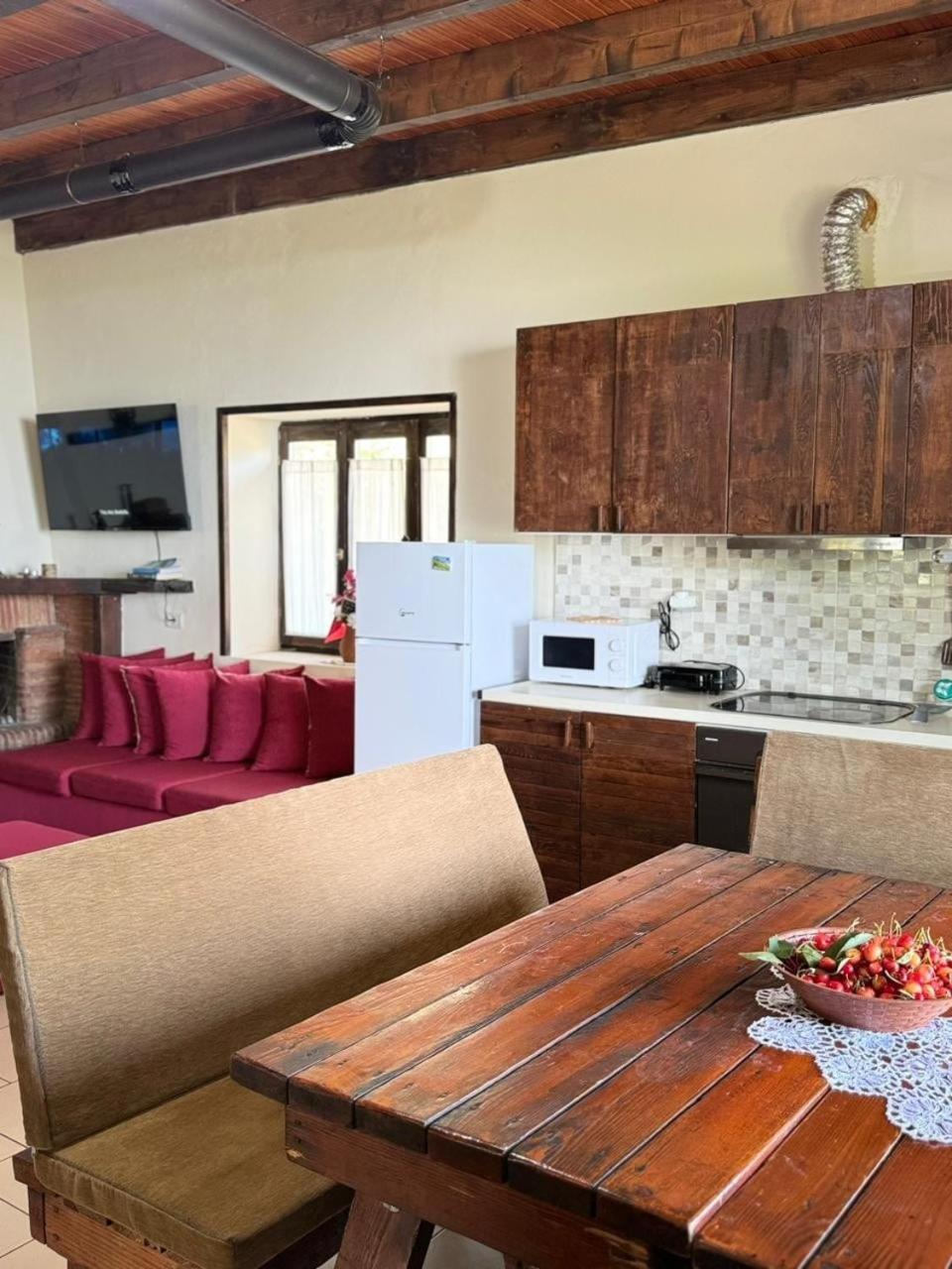 Apartamento Quiet Near - Scenic Balcony & Garden *