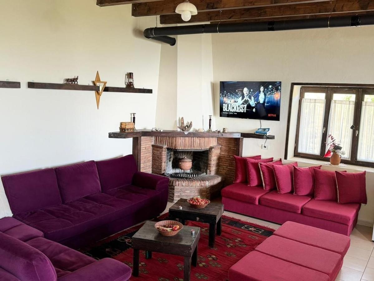 Apartamento Quiet Near - Scenic Balcony & Garden